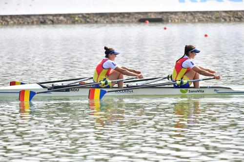Ancuța Bodnar și Simona Radiș în plină cursă Foto Cristi Preda