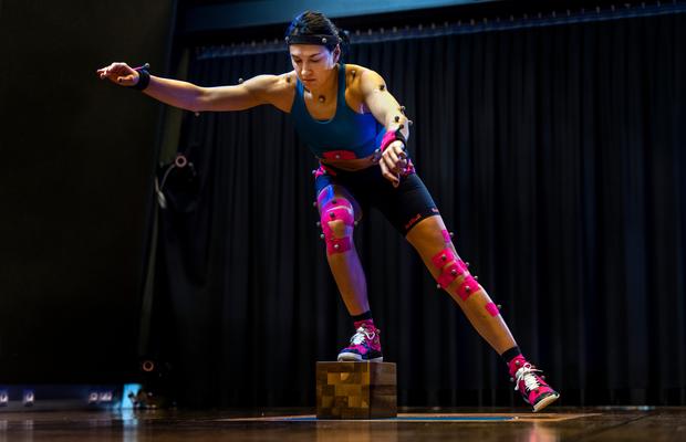 Cyborg Cristina Neagu! Experiment tehnologic incredibil realizat de Red Bull: „Aruncarea ei este de neoprit!” + Cifre-șoc: câți pași face pe secundă!