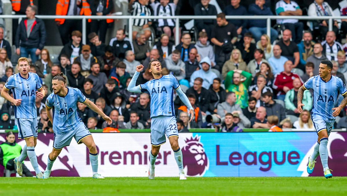 Radu Drăgușin, la primele minute în noul sezon de Premier League, 1 septembrie