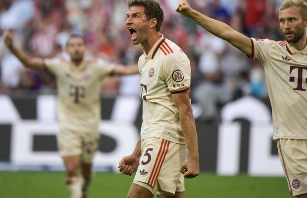 Bayern - Freiburg 2-0 » Debut cu dreptul pentru Kompany pe Allianz Arena și bornă istorică atinsă de Muller