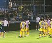 Petrolul, băgată în ședință de suporteri după meciul cu Farul