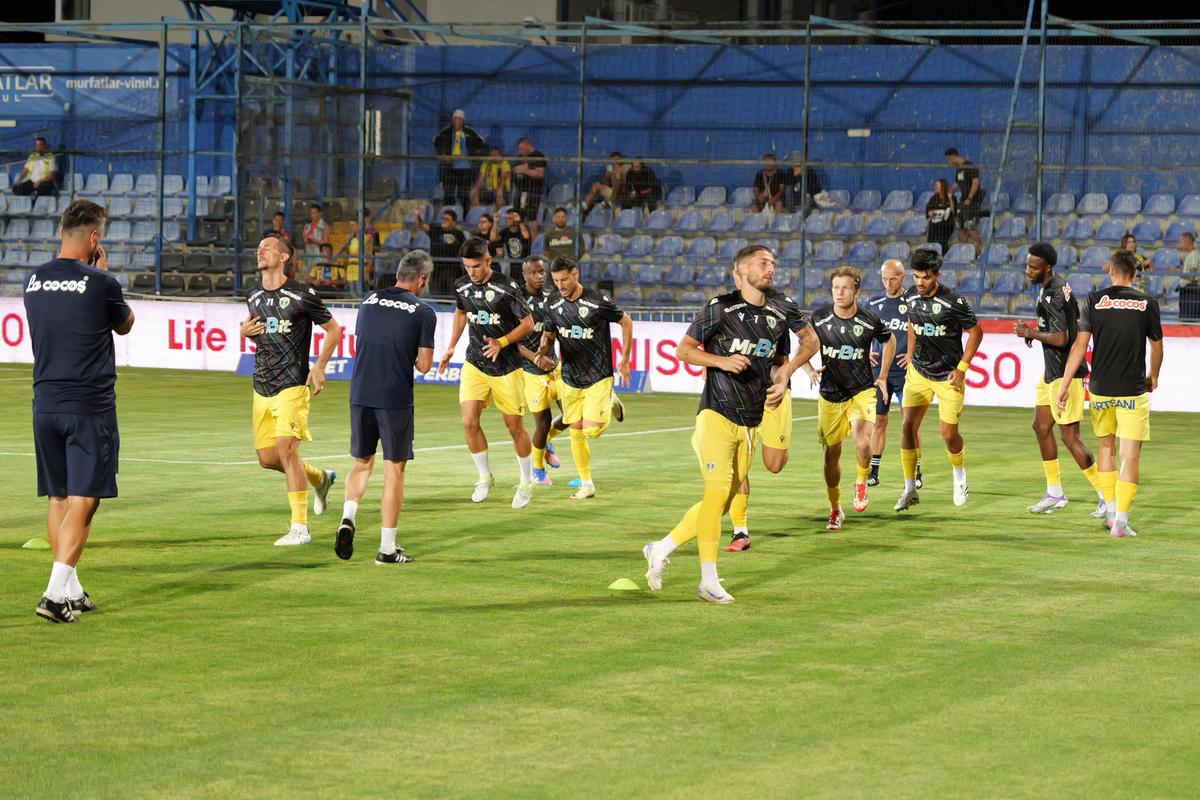 Farul câștigă din nou în Superligă, Petrolul este pe marginea prăpastiei » Cum arată clasamentul acum