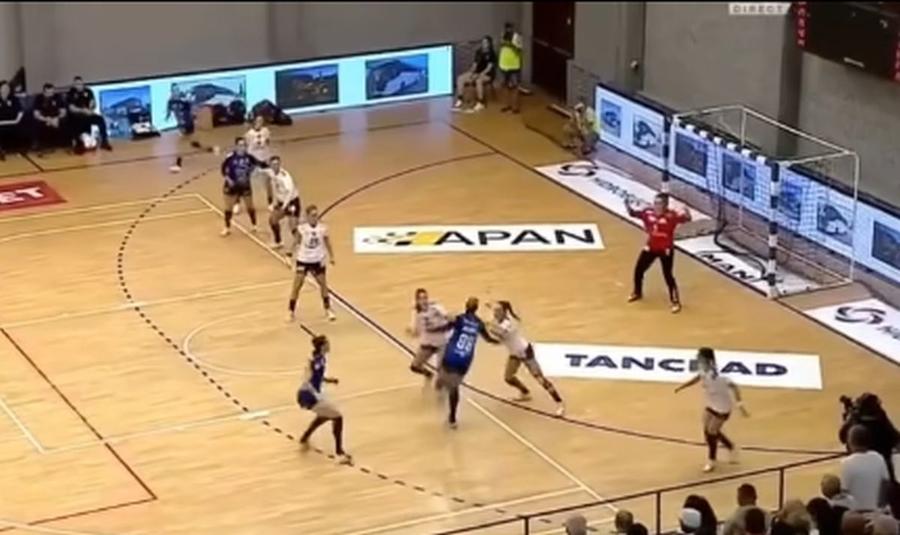Fault în atac la Andela Janjusevic / FOTO: Captură TV @Pro Arena Schimb de comunicate între Brăila și Vâlcea! A venit replica oltencelor