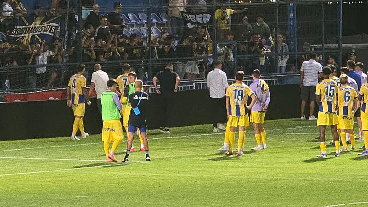 Petrolul, băgată în ședință de suporteri după meciul cu Farul