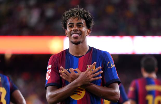 Cu Rațiu pe bancă, Barcelona i-a dat 5 lui Rayo! „Dublă” pentru Raphinha și Yamal