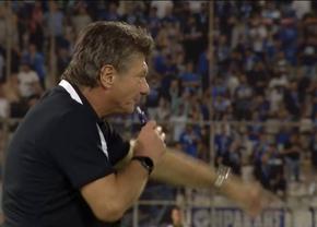 Walter Mazzarri a oferit imaginile anului în Grecia: a „pufăit” din țigară în timpul meciului!