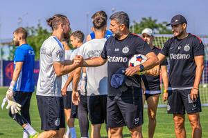 Cine o conduce pe FCSB, de fapt, din umbră » Insider GSP: „El face totul la echipă, e «spionul» lui MM! A început să ridice tonul”