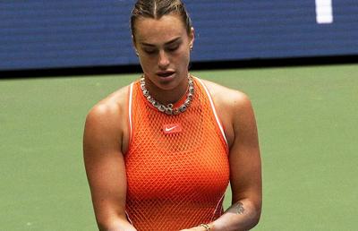 „Bling Bling” Aryna Sabalenka » Liderul mondial WTA joacă la US Open cu un accesoriu care valorează o avere