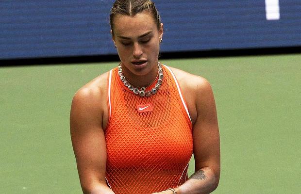 „Bling Bling” Aryna Sabalenka » Liderul mondial WTA joacă la US Open cu un accesoriu care valorează o avere