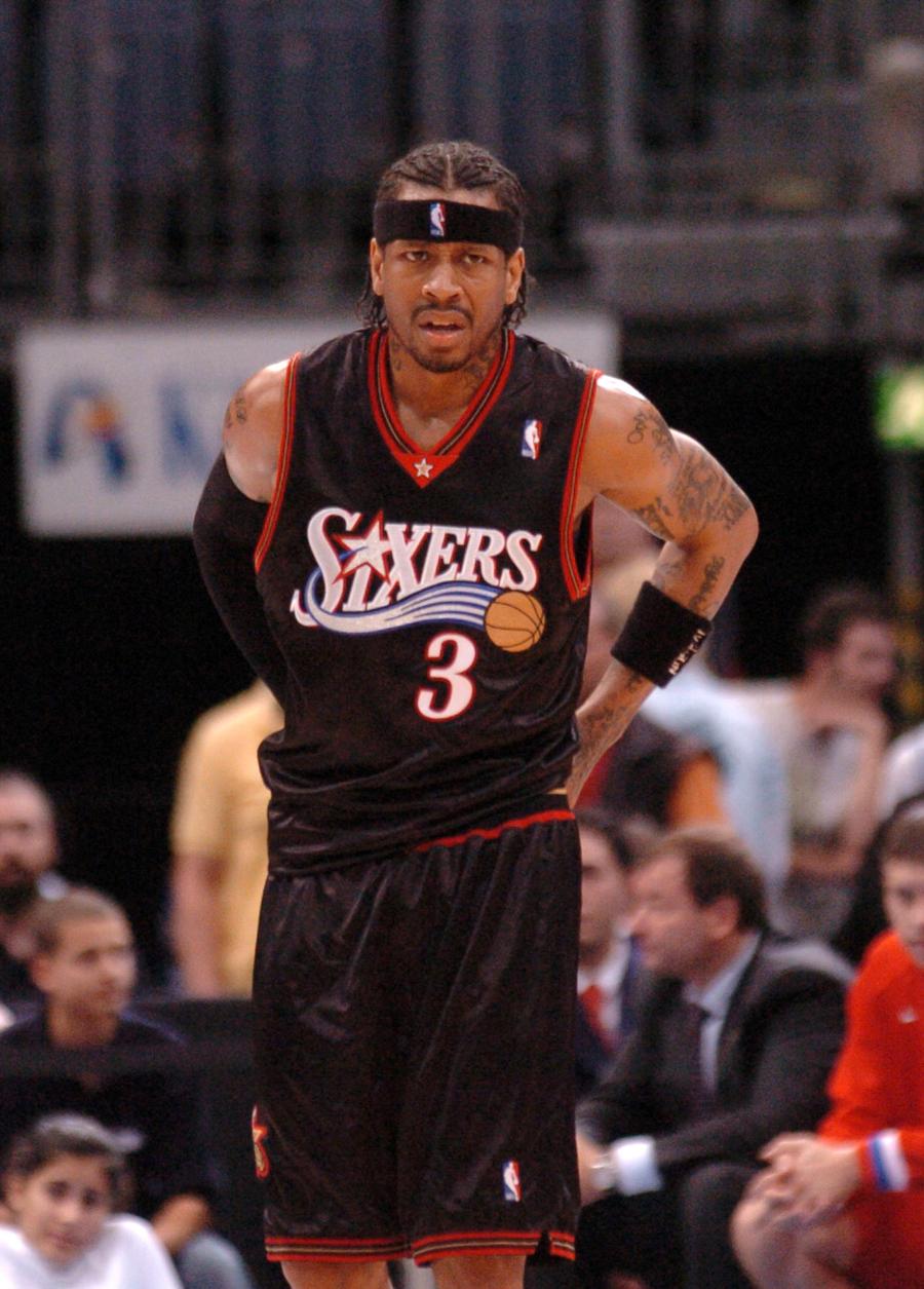 Allen Iverson// FOTO: Guliver/GettyImages O nouă apariție extravagantă! Naomi Osaka s-a transformat în Allen Iverson la debutul la US Open