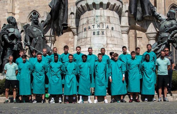 Cea mai originală prezentare a lotului din România » „Doctorii” au ieșit în centrul orașului: „Vrem în play-off”