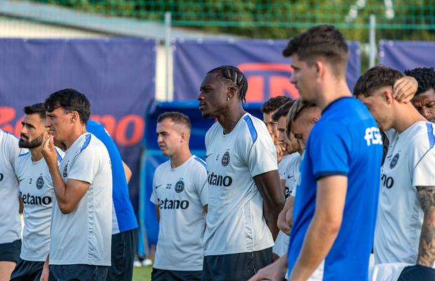 Cad pe capete! După Politic, s-a „rupt” încă un jucător de la FCSB și ratează derby-ul cu Dinamo: „Probleme destul de mari”