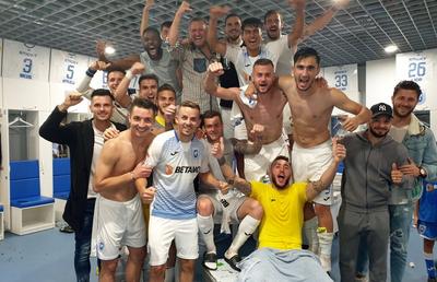 FOTO Craiova a reușit un transfer de marcă: Goran Zakaric! Poza din vestiar i-a dat de gol pe olteni