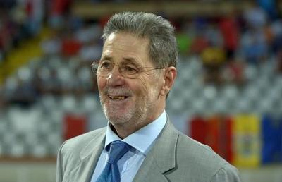 Cornel Dinu critică managementul de la FCSB: „Cine îţi alege jucătorii? Aşa a ajuns fotbalul românesc, băi?”