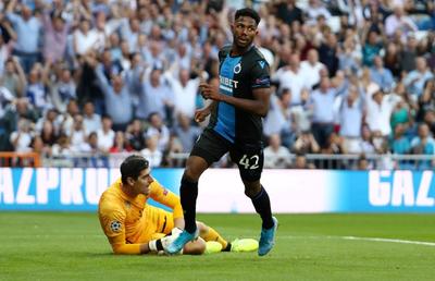 REAL MADRID - CLUB BRUGGE 2-2 // VIDEO Thibaut Courtois a luat cel mai ciudat gol al sezonului: arbitrul l-a validat după lungi consultări ale VAR-ului