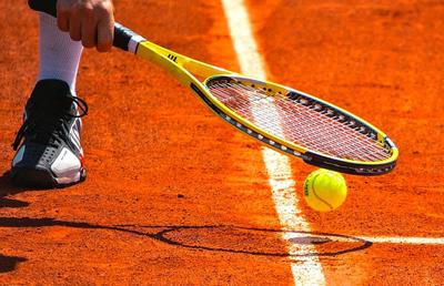 Primul jucător de tenis din istorie suspendat pentru că a fost implicat în pariuri live, chiar de la arenă! „Nu a dorit să coopereze deloc”