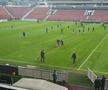 Probleme pentru echipa lui Dan Petrescu! Terenul de la Cluj, inundat înaintea meciului din play-off-ul Europa League