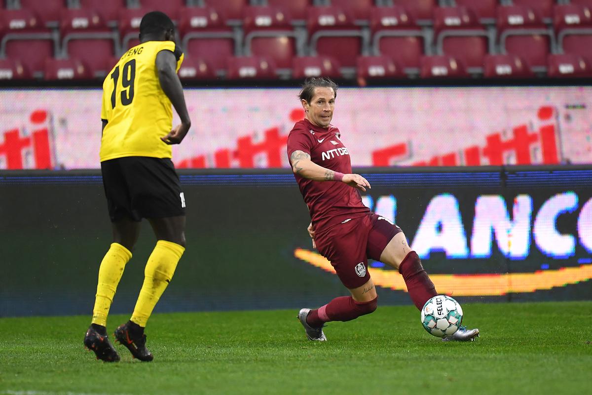 CFR CLUJ - KUPS 3-1. Câți bani încasează campioana României după calificarea în grupele Europa League! Jucătorii își primesc restanțele