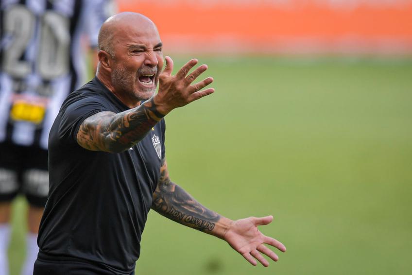 Jorge Sampaoli (61 de ani), antrenorul celor de la Marseille, susține că formația lui ar fi trebuit să câștige la „masa verde” meciul cu Galatasaray, din grupele Europa League. Pe teren, partida s-a încheiat la egalitate, scor 0-0.