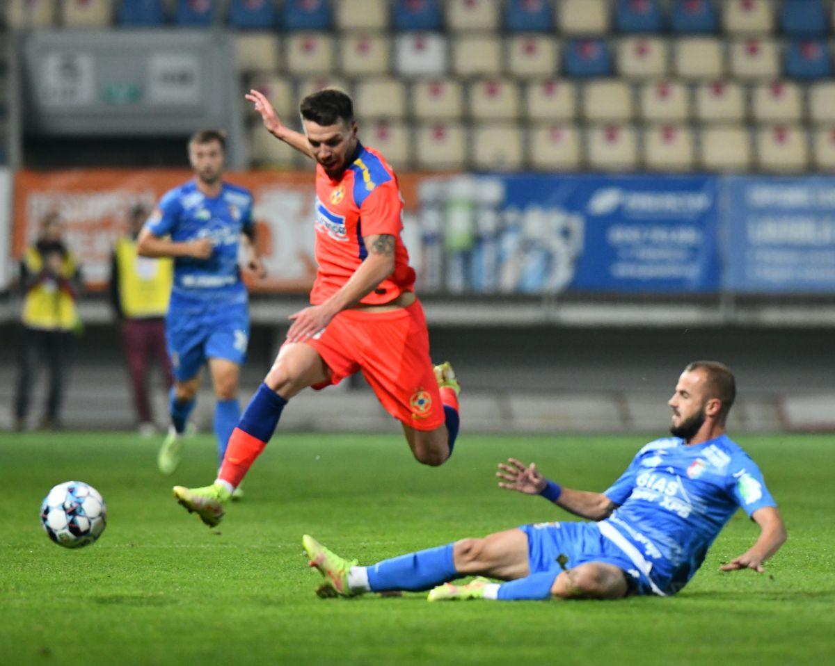 Toți ochii pe el la Chindia - FCSB » Vasile Miriuță a dezvăluit interesul maghiarilor: „Cred că poate să joace acolo!”