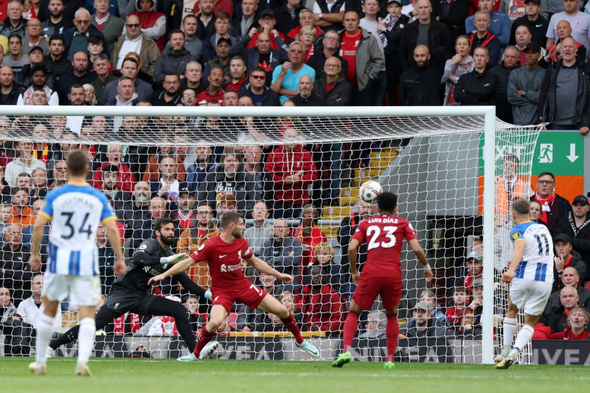 Liverpool a revenit de la 0-2 cu Brighton, dar n-a câștigat