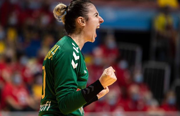 România învinge dramatic Spania și câștigă Trofeul Carpați! Iulia Dumanska și Sorina Grozav, prestații fenomenale înainte de Euro 2022