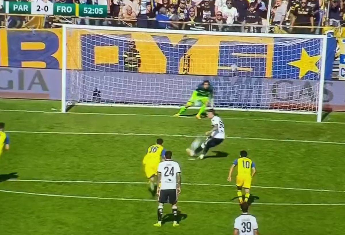 Dennis Man, gol incredibil din penalty
