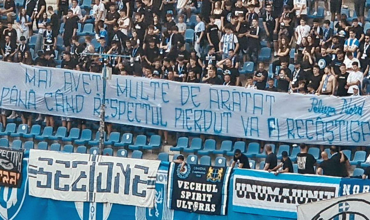 Furie în Bănie: bannere DURE ale ultrașilor olteni, la Universitatea Craiova - FC Botoșani