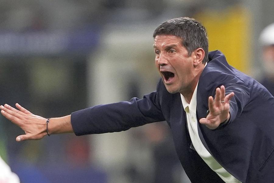 Cristi Chivu, în Inter - Slavia Praga 3-0 / FOTO. Imago Images Cristi Chivu reface relația cu ultrașii » Când o vor susține fanii total pe Inter + Promisiunea făcută de antrenor