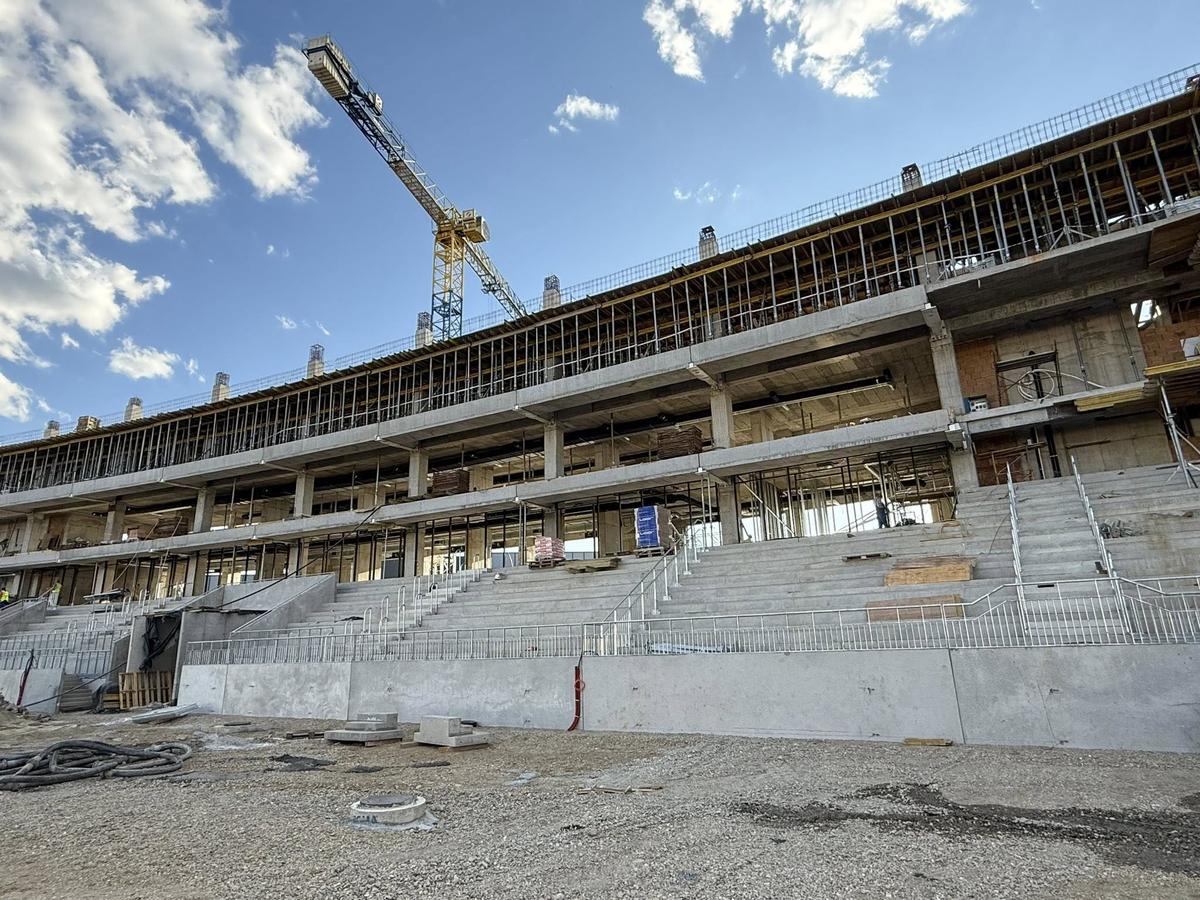 Cea mai controversată arenă din România! Orașul cu 60.000 de locuitori e gata să o inaugureze