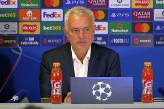 Jose Mourinho îi atacă pe fanii cluburilor din Londra + A „vorbit” cu statuia lui Bobby Robson