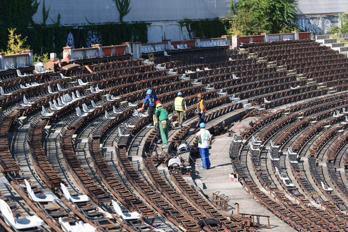 S-au reluat lucrările la Stadionul Dinamo, 01.10.2026 (2)