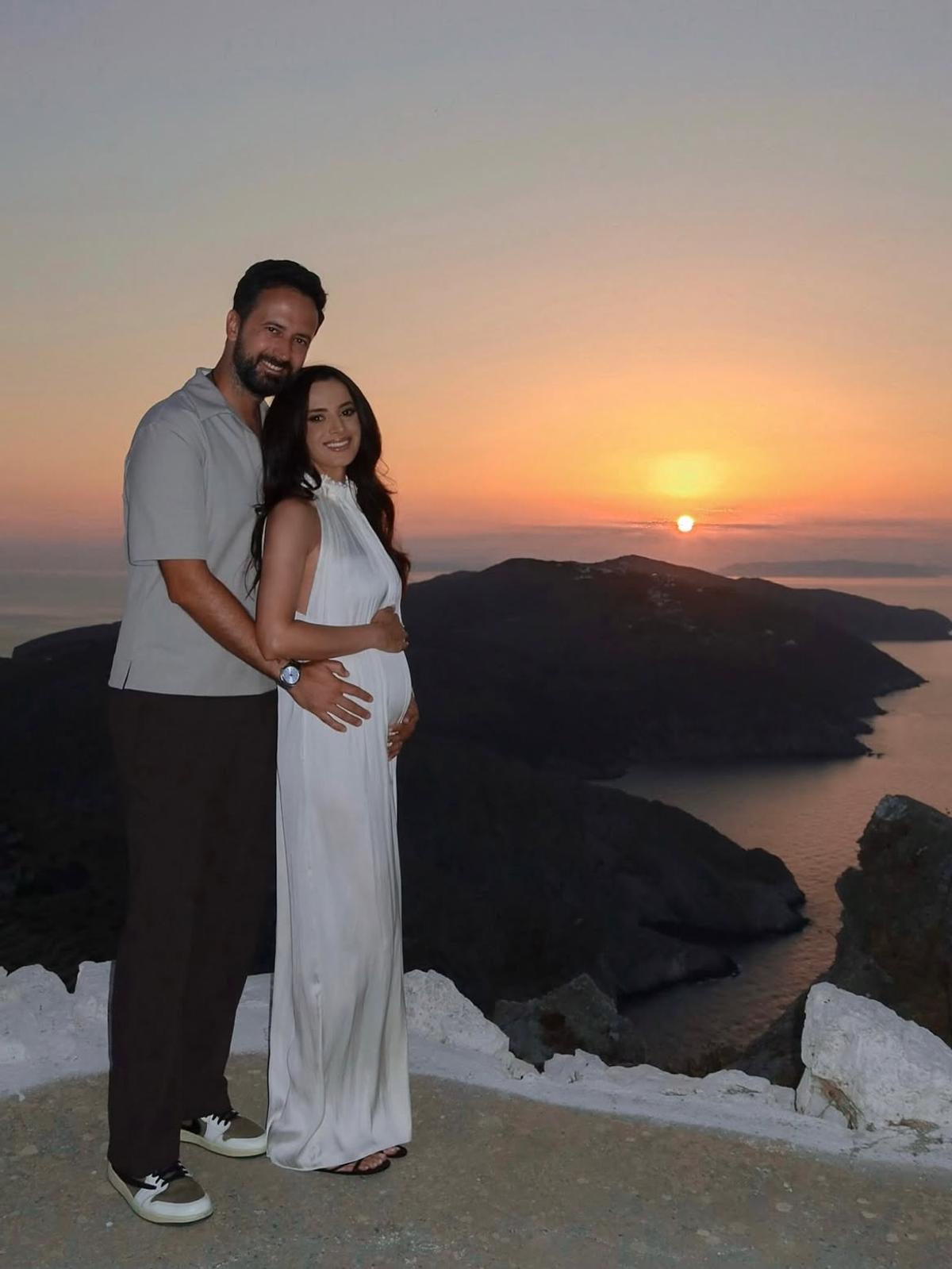 Prezentatoarea știrilor sportive PRO TV s-a căsătorit în secret » Primele imagini cu soțul ei, nepotul unui actor celebru