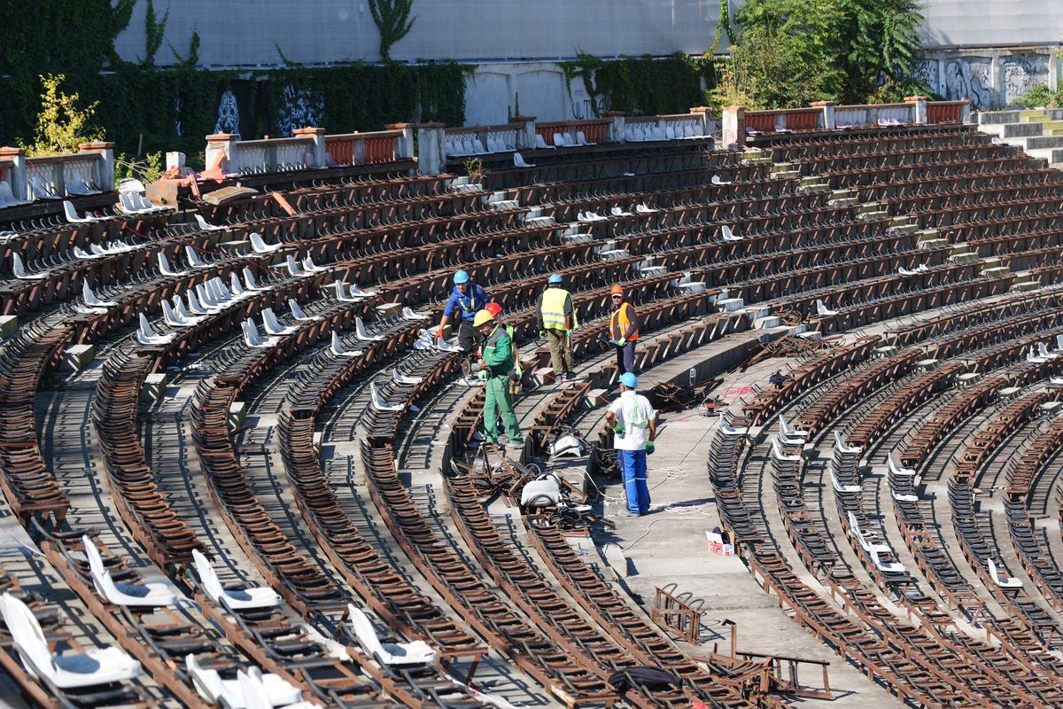 S-au reluat lucrările la Stadionul Dinamo, 01.10.2026 (2)