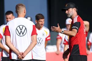 Klopp le replică rasiștilor: „N-am timp pentru prostiile de pe rețelele socializare”