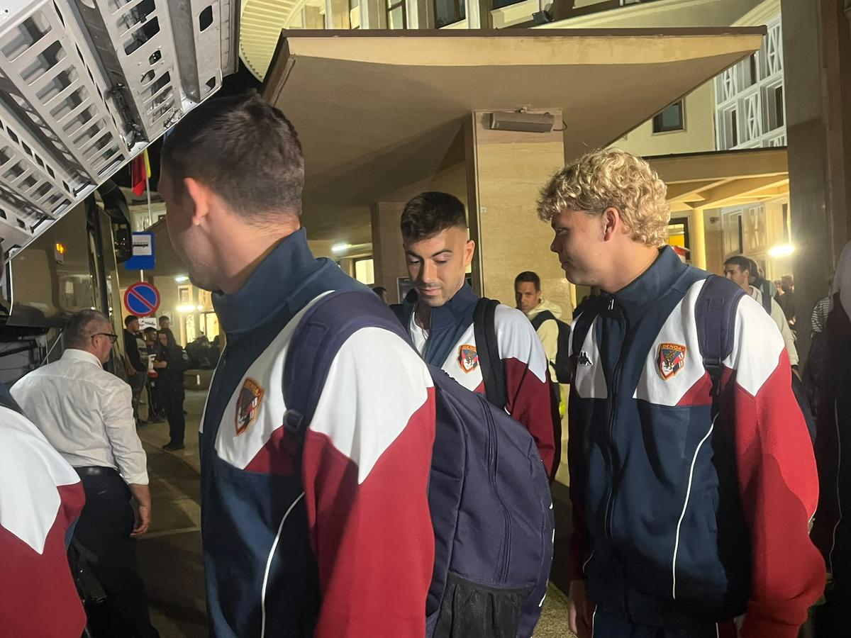 Sosire Genoa la București, amical Rapid