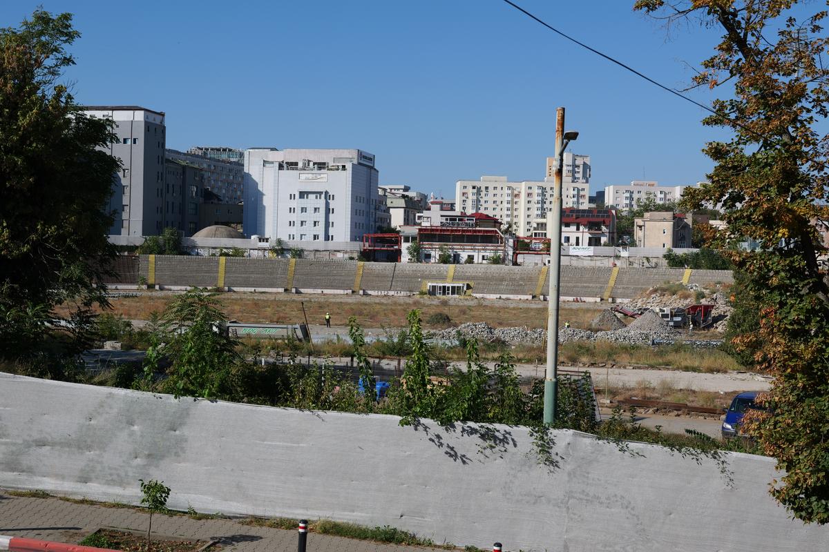 S-au reluat lucrările la Stadionul Dinamo, 01.10.2026 (1)