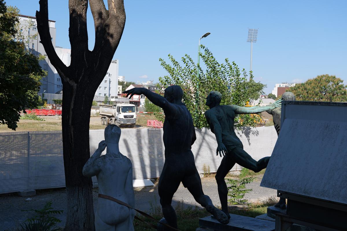 S-au reluat lucrările la Stadionul Dinamo, 01.10.2026 (2)
