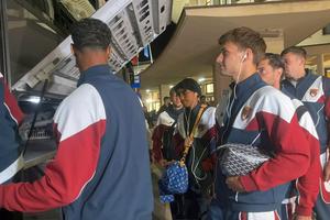 Genoa a aterizat la București pentru amicalul cu Rapid » Ce s-a întâmplat cu „fantoma” De Rossi