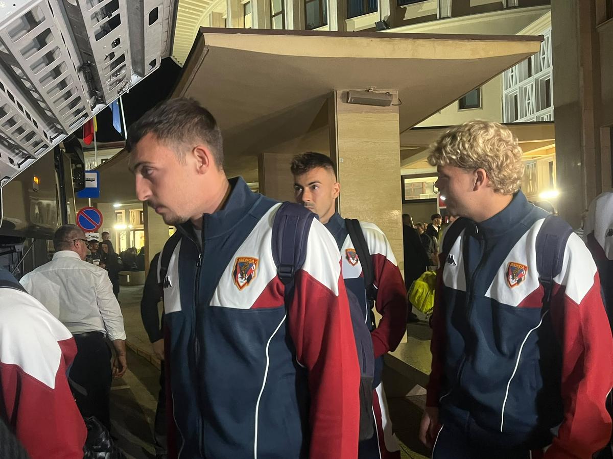 Sosire Genoa la București, amical Rapid
