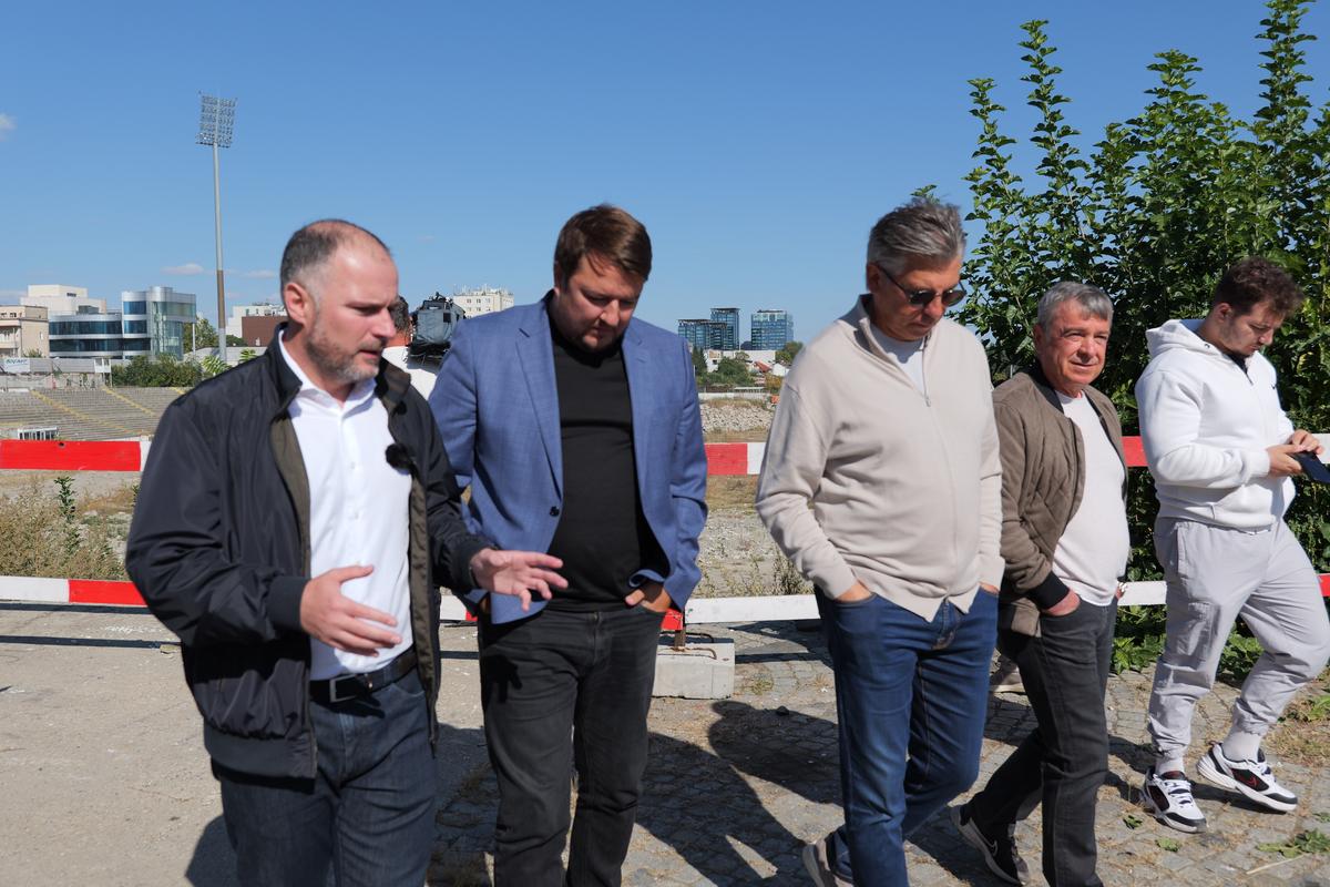 S-au reluat lucrările la Stadionul Dinamo, 01.10.2026 (2)