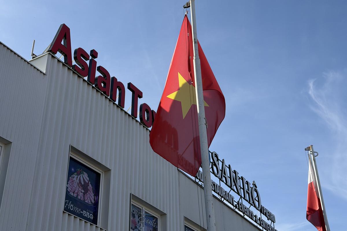 Imagini din cartierul vietnamez din Varșovia