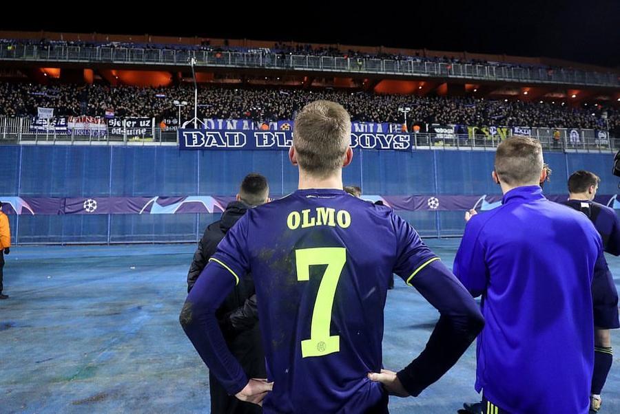 Dani Olmo, în tricoul lui Dinamo Zagreb/ Foto: Instragram „Și azi poartă tricoul lui Dinamo prin casă!” » Secretul lui Dani Olmo, dezvăluit