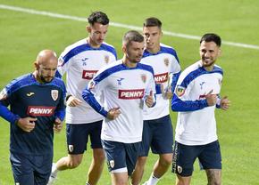 Doi fotbaliști din naționala României sunt frustrați că nu joacă: „Cu tot respectul pentru domnul Hagi...”