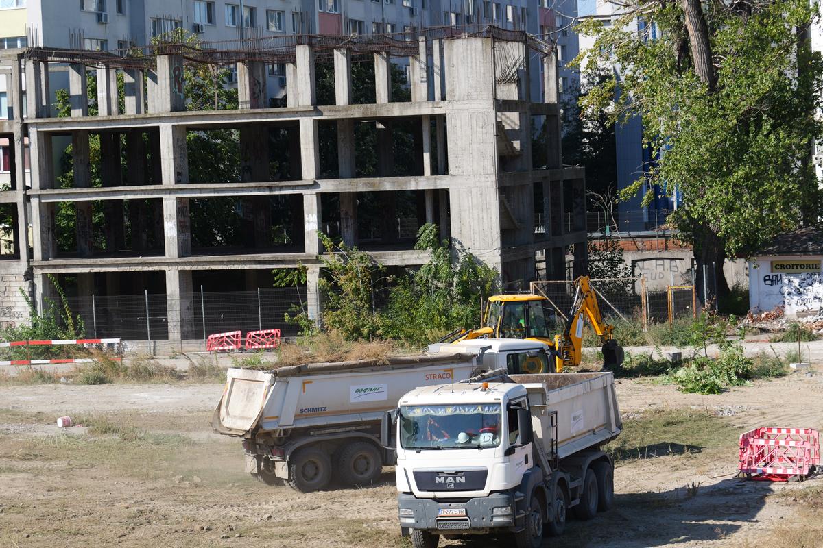 S-au reluat lucrările la Stadionul Dinamo, 01.10.2026 (2)