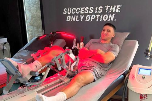 Daniel Graovac a început recuperarea după operație // foto: Facebook Rapid