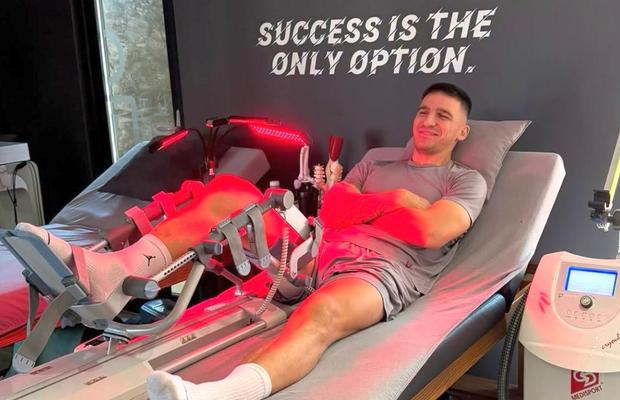 Fotbalistul operat de la Rapid a început recuperarea