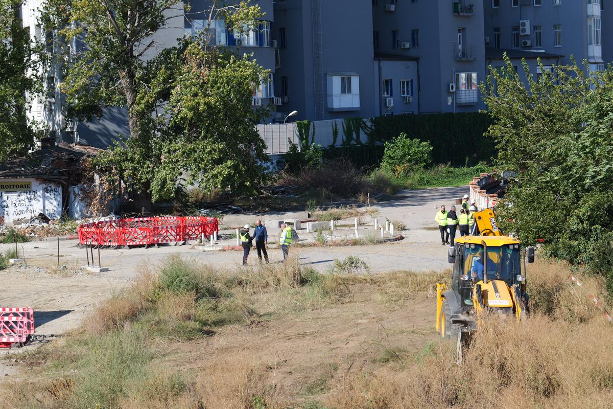 S-au reluat lucrările la Stadionul Dinamo, 01.10.2026 (2)