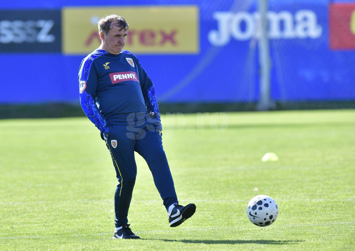 Cum a fost surprins Gheorghe Hagi la antrenamentul oficial înainte de Polonia - România