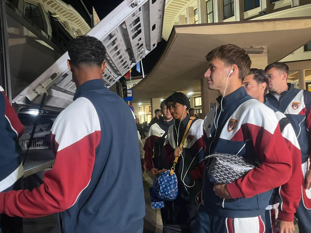 Sosire Genoa la București, amical Rapid